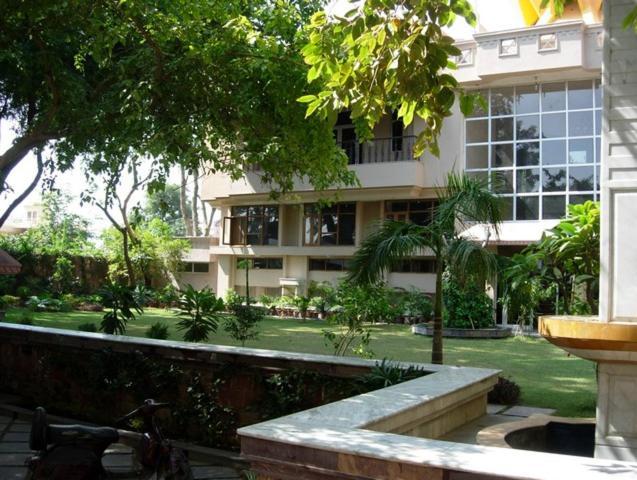 Vrindāvan Ananda Krishna Van מראה חיצוני תמונה